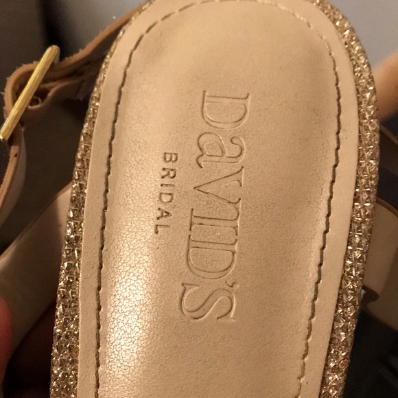 David bridal gold strappy heels(size 8) - Picture 8 of 8